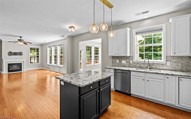 9002 Hill N Dale Drive, Kernersville, NC 27284