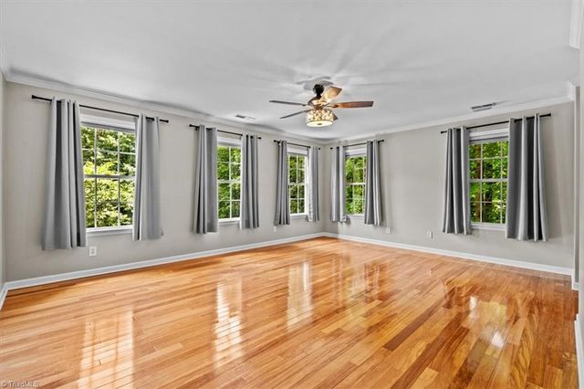 9002 Hill N Dale Drive, Kernersville, NC 27284