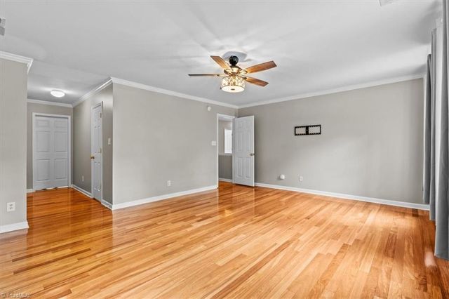 9002 Hill N Dale Drive, Kernersville, NC 27284