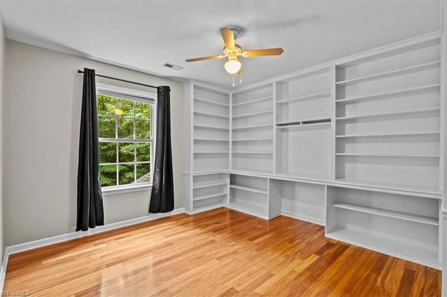 9002 Hill N Dale Drive, Kernersville, NC 27284