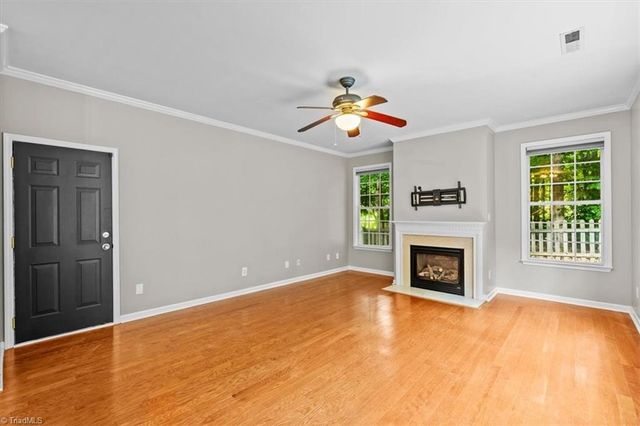 9002 Hill N Dale Drive, Kernersville, NC 27284