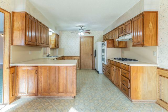 1202 Panorama Loop, Waxahachie, TX 75165