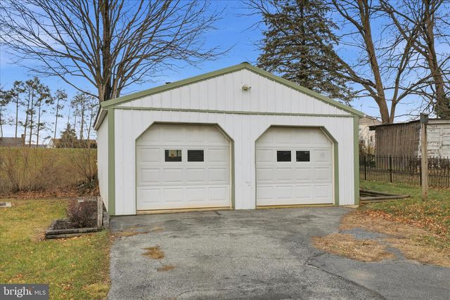 433 ELWYN TER, Manheim, PA 17545