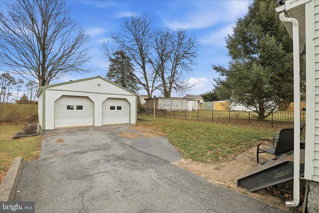 433 ELWYN TER, Manheim, PA 17545