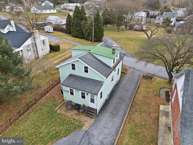 433 ELWYN TER, Manheim, PA 17545