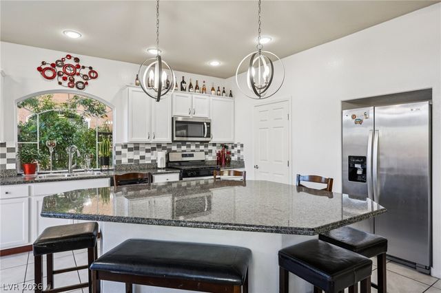 9662 Monarch Grove Street, Las Vegas, NV 89139