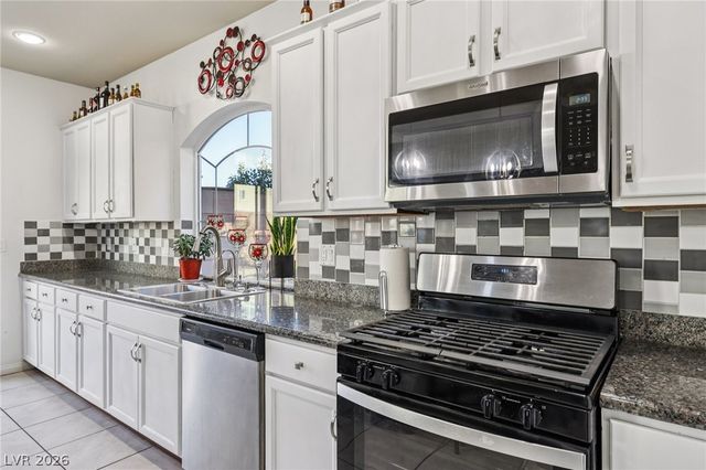 9662 Monarch Grove Street, Las Vegas, NV 89139