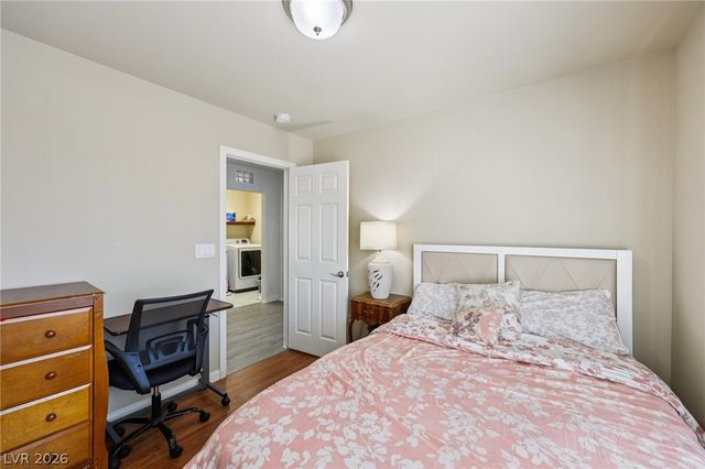 9662 Monarch Grove Street, Las Vegas, NV 89139