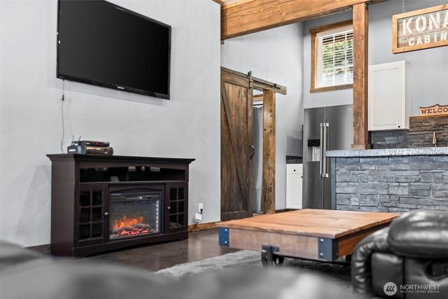 130 Horse Heaven Road, Cle Elum, WA 98922