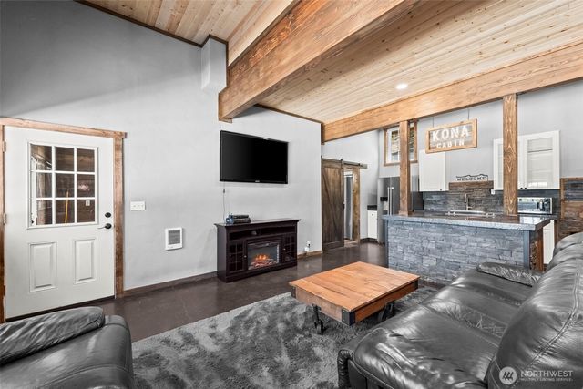 130 Horse Heaven Road, Cle Elum, WA 98922