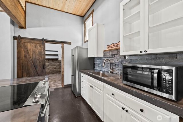 130 Horse Heaven Road, Cle Elum, WA 98922