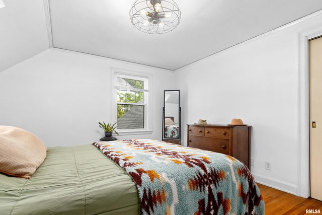 136 E OAK PARK Drive, Peoria, IL 61614