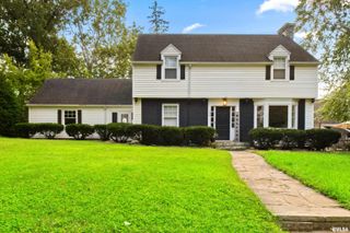 136 E OAK PARK Drive, Peoria, IL 61614