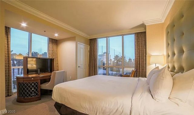 125 East Harmon Avenue 220, Las Vegas, NV 89109