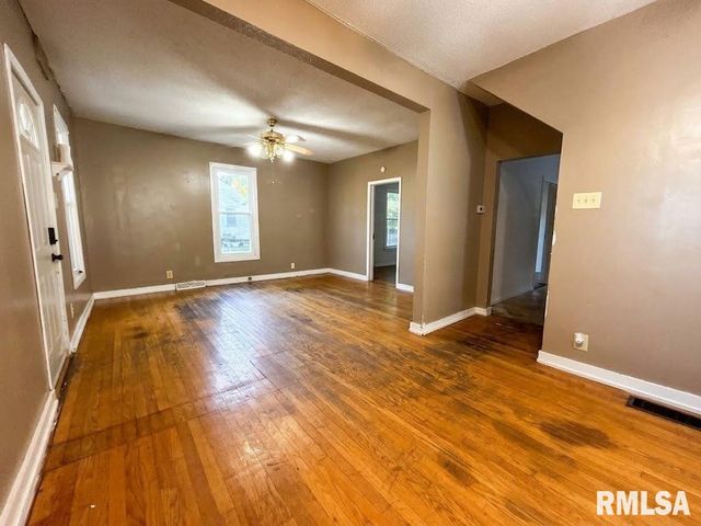 1509 N MICHIGAN Avenue, Springfield, IL 62702