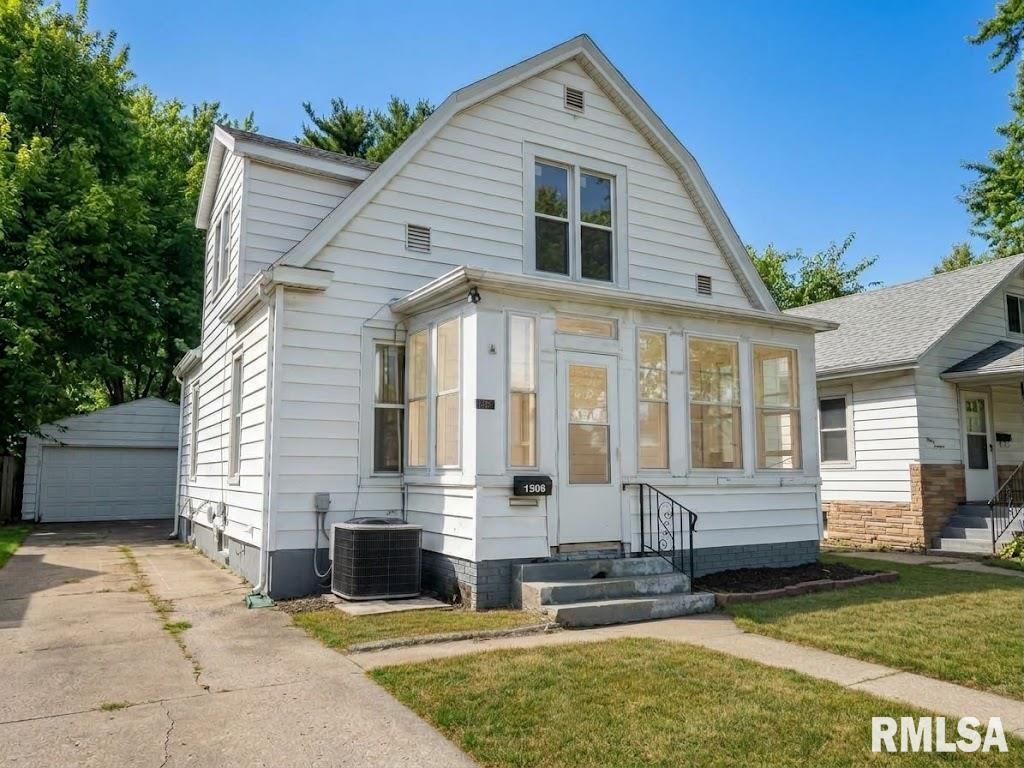 1509 N MICHIGAN Avenue, Springfield, IL 62702