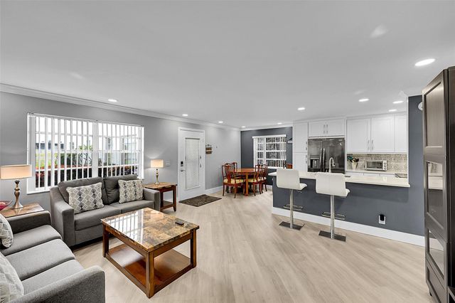 964 Normandy Trail U, Delray Beach, FL 33484