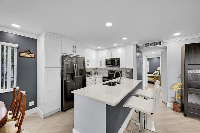 964 Normandy Trail U, Delray Beach, FL 33484