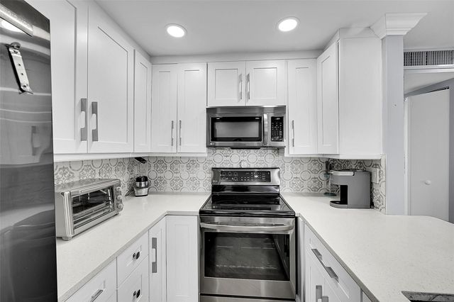 964 Normandy Trail U, Delray Beach, FL 33484