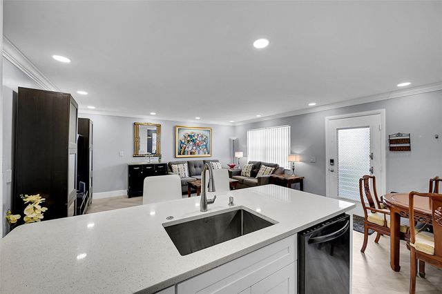 964 Normandy Trail U, Delray Beach, FL 33484