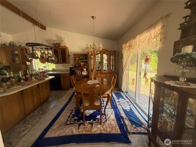 82 NE Miller Road, Belfair, WA 98528