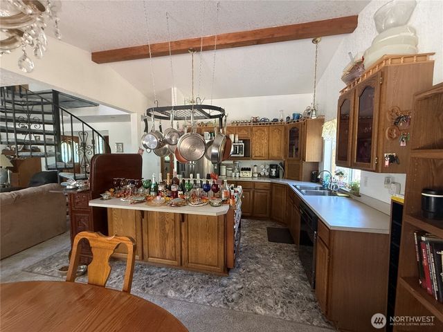 82 NE Miller Road, Belfair, WA 98528