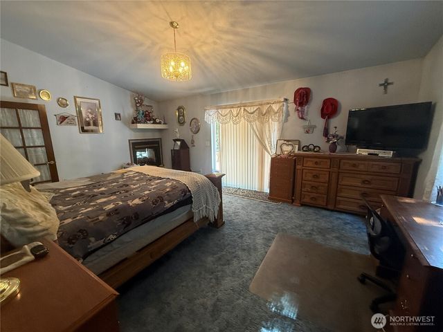 82 NE Miller Road, Belfair, WA 98528