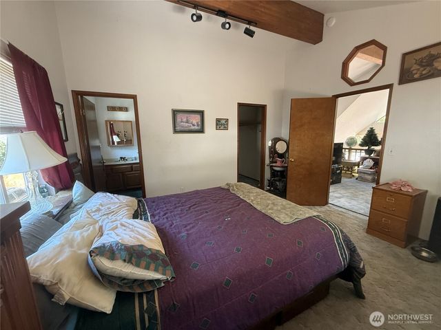82 NE Miller Road, Belfair, WA 98528