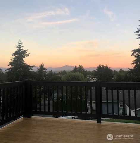 1106 Sumner Lane, Everett, WA 98203