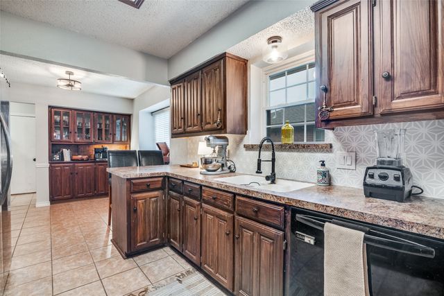 708 Stoneybrook Drive, Wylie, TX 75098