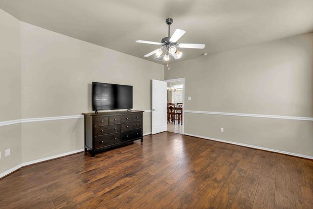 2649 Chadwick Drive, Fort Worth, TX 76131