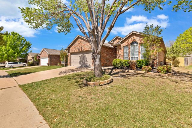 2649 Chadwick Drive, Fort Worth, TX 76131