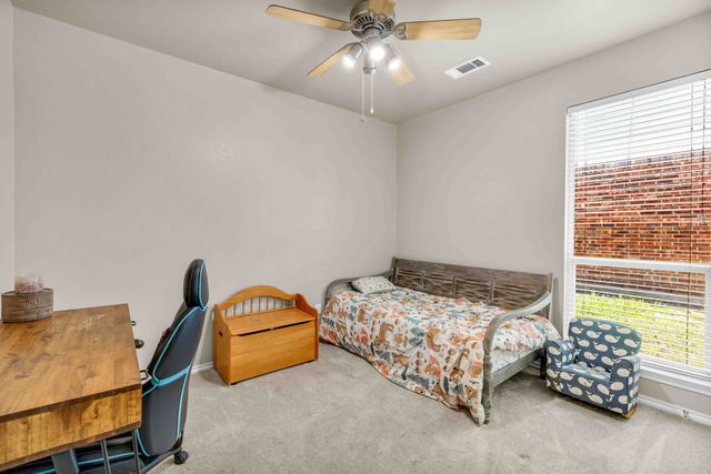 2649 Chadwick Drive, Fort Worth, TX 76131