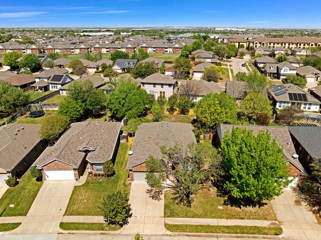 2649 Chadwick Drive, Fort Worth, TX 76131