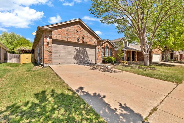 2649 Chadwick Drive, Fort Worth, TX 76131
