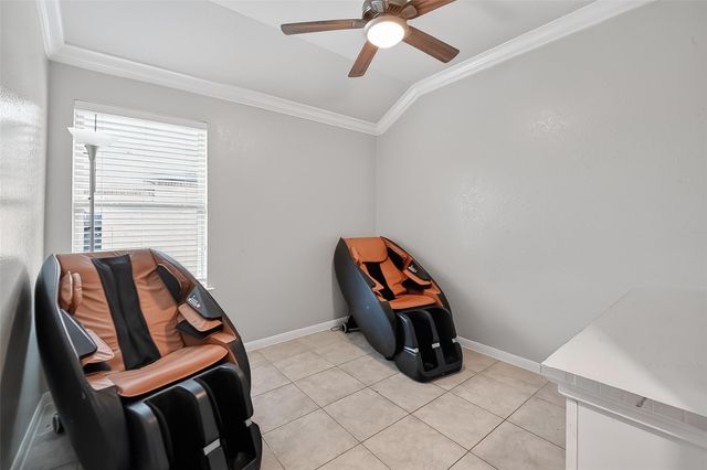 526 Heron Bay Circle, La Porte, TX 77571