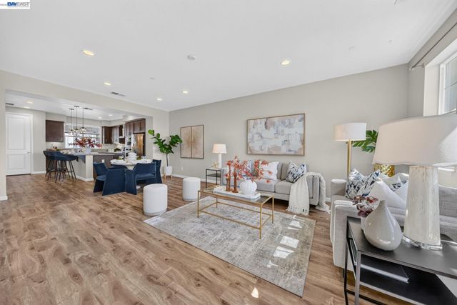 3987 Dobbins Loop, Dublin, CA 94568