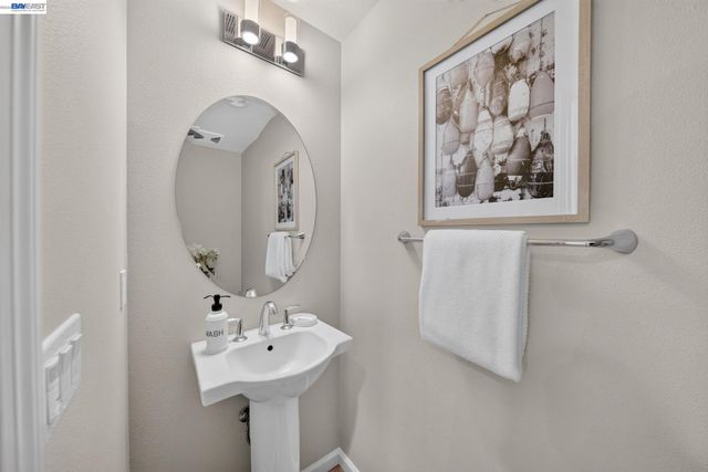 3987 Dobbins Loop, Dublin, CA 94568