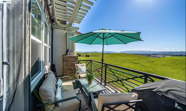 3987 Dobbins Loop, Dublin, CA 94568