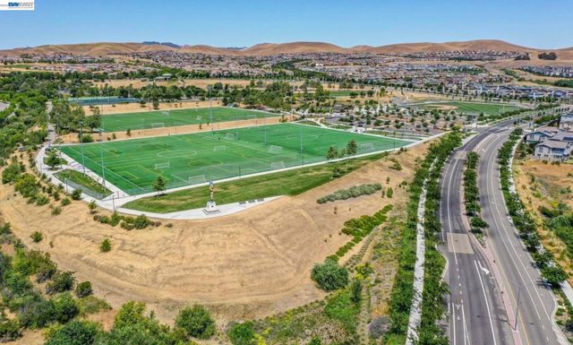 3987 Dobbins Loop, Dublin, CA 94568