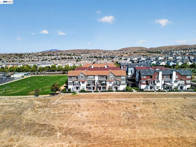 3987 Dobbins Loop, Dublin, CA 94568