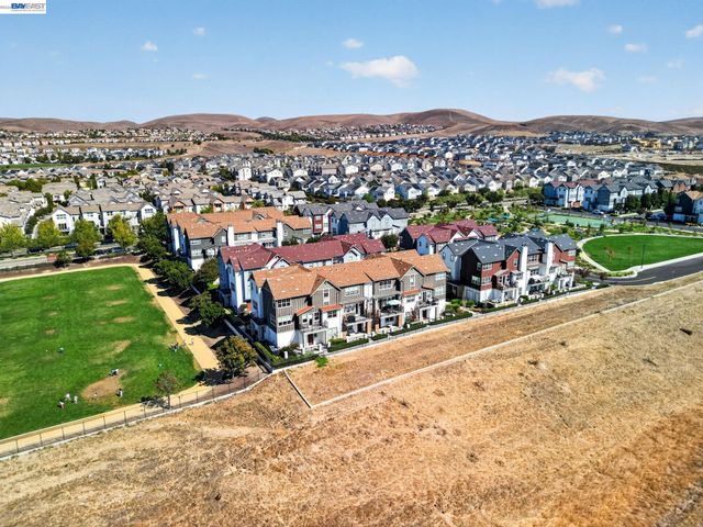 3987 Dobbins Loop, Dublin, CA 94568