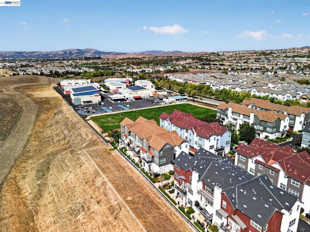 3987 Dobbins Loop, Dublin, CA 94568