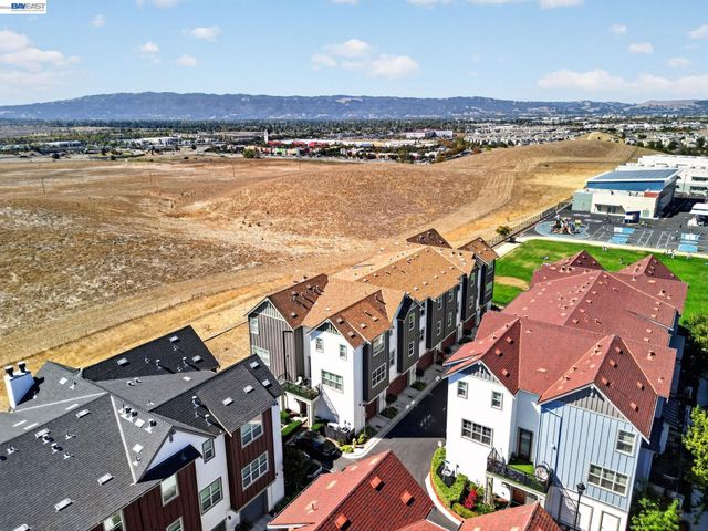 3987 Dobbins Loop, Dublin, CA 94568