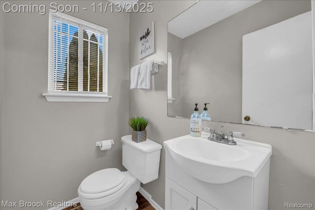 306 W Bishop Avenue, Flint, MI 48505