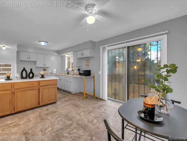 306 W Bishop Avenue, Flint, MI 48505