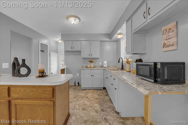 306 W Bishop Avenue, Flint, MI 48505