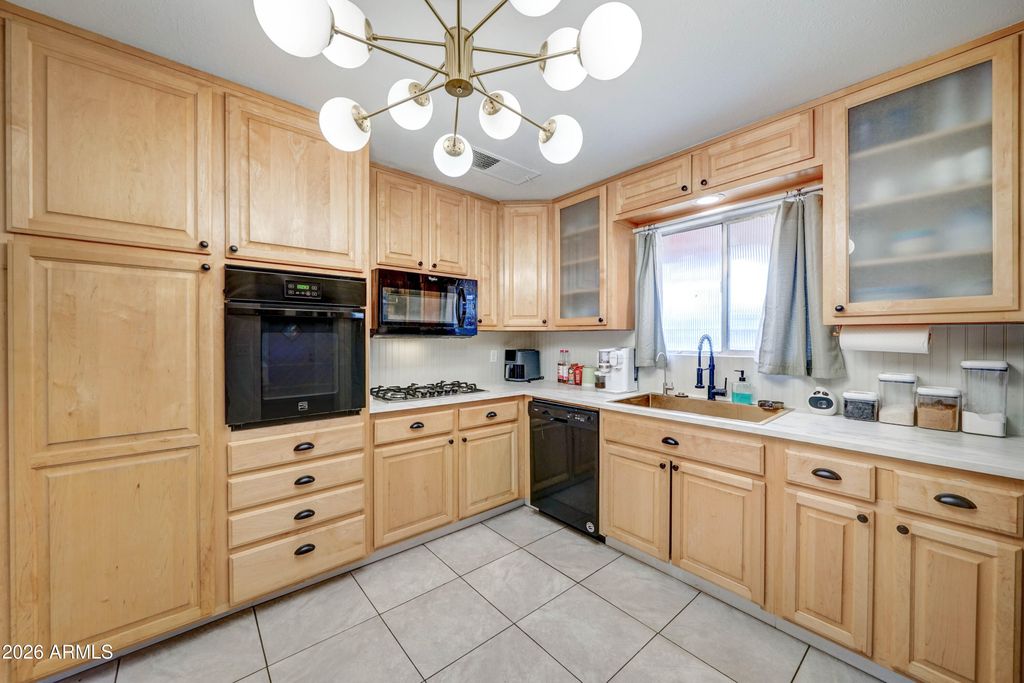 2908 W CORRINE Drive, Phoenix, AZ 85029 — photo 2