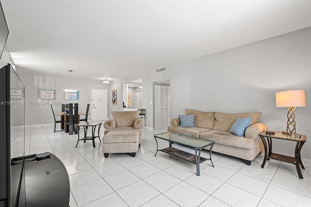 1601 S Ocean Dr 104, Hollywood, FL 33019