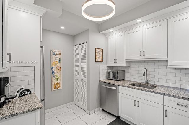 1601 S Ocean Dr 104, Hollywood, FL 33019